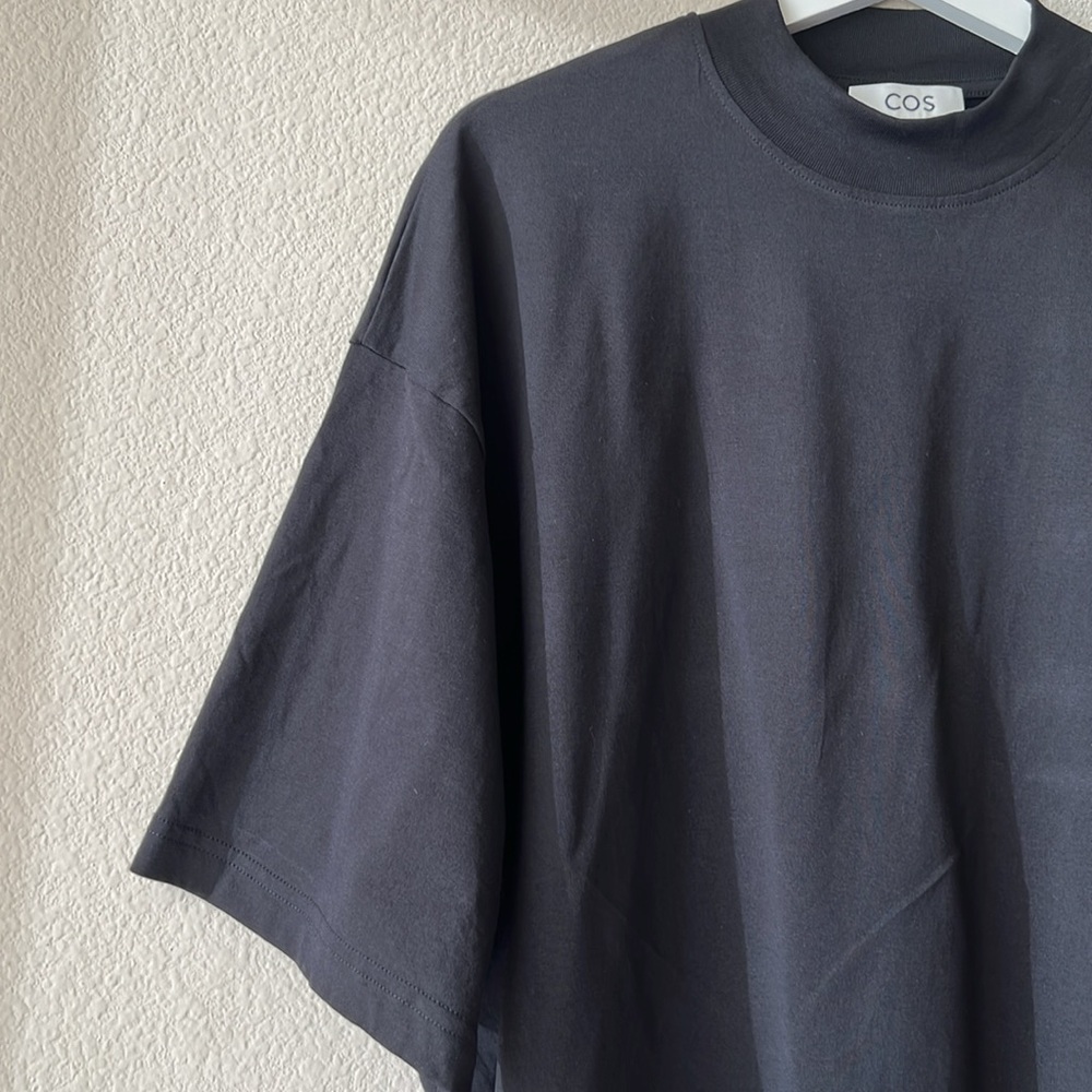 COS Black Oversized Short Sleeve Tee - Picture 5 of 11